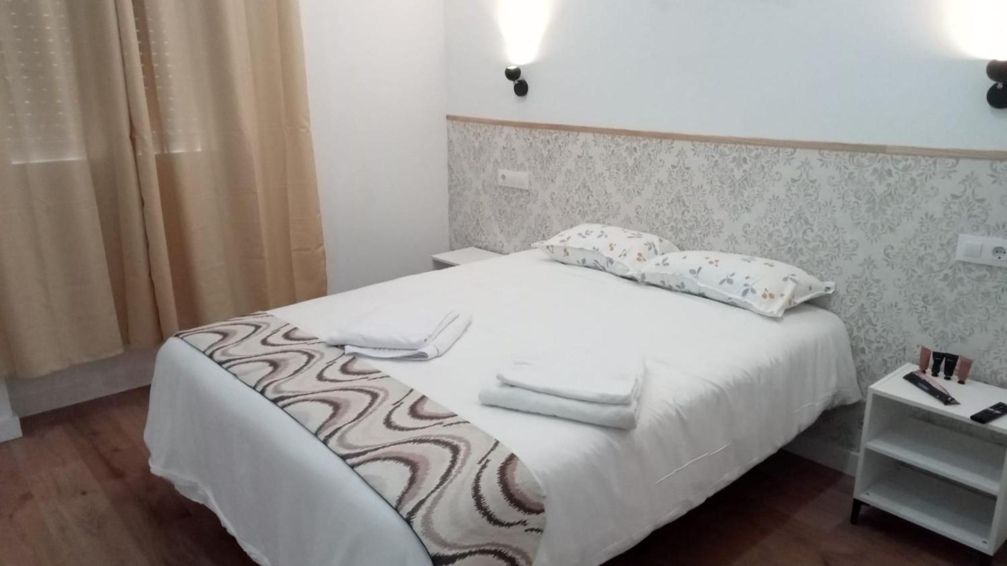 Sg Rooms Consuegra Kültér fotó