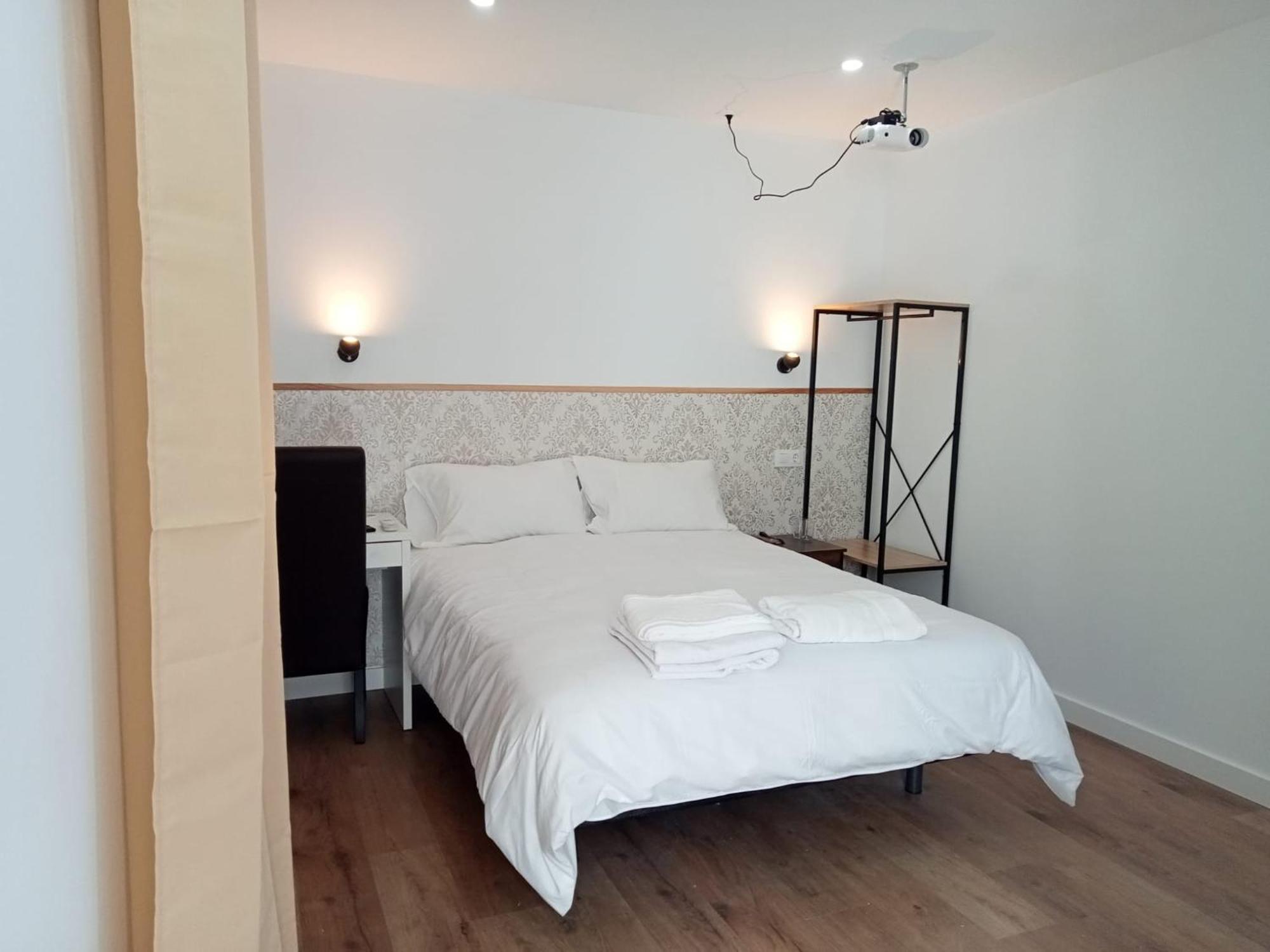 Sg Rooms Consuegra Kültér fotó